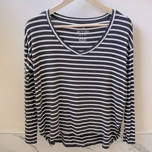 •AMERICAN EAGLE• Soft & Sexy Long Sleeve Tee